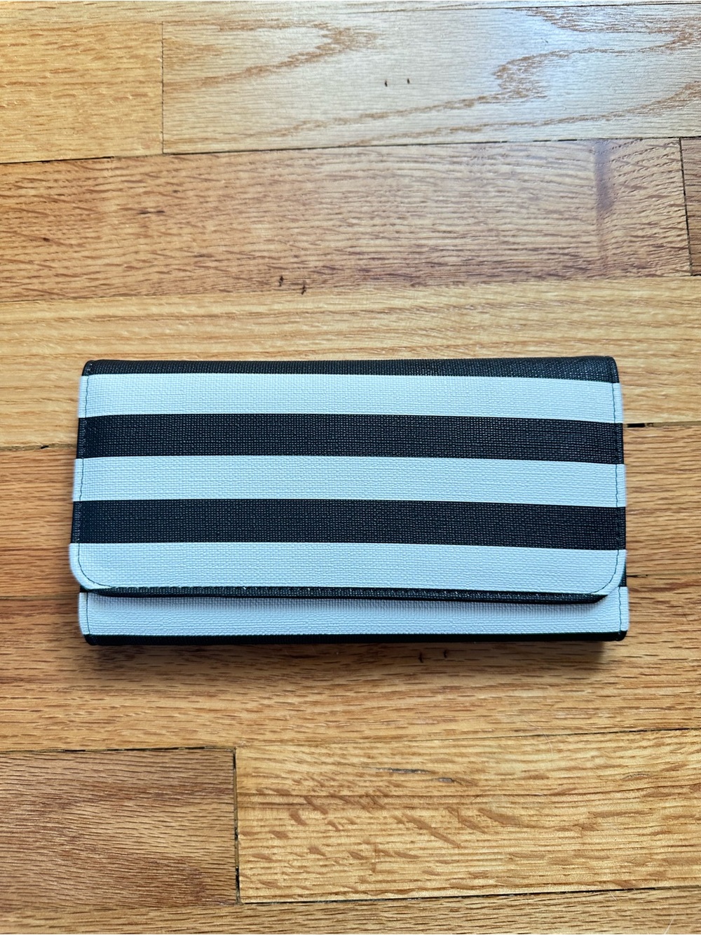 KUT From The Kloth Black White Striped Clutch Wallet NWT Condition